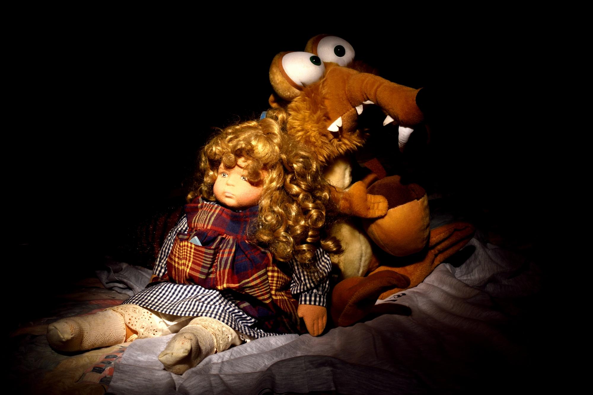 Light Painting con un peluche e una bambola