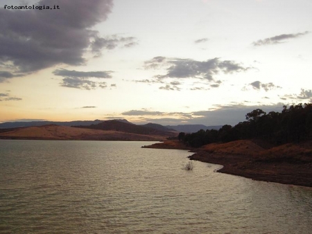 tramonto al lago