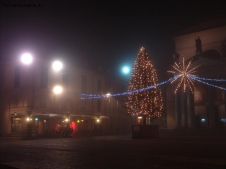 NEBBIA IN PIAZZA