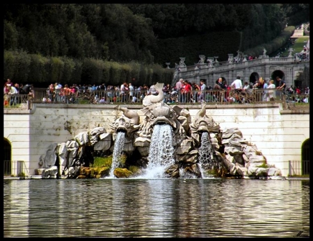 Fontana dei Delfini