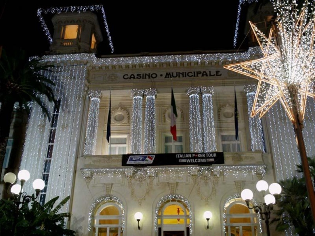 Sanremo si veste per il Natale 2010