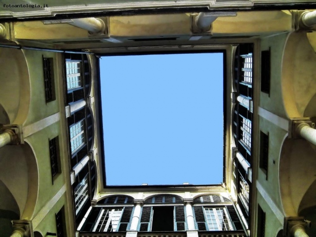 interno palazzo Via Balbi - Genova