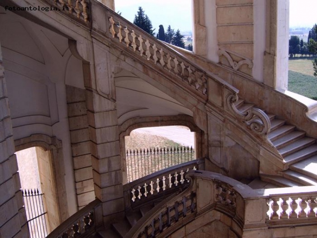 La scalinata della Certosa