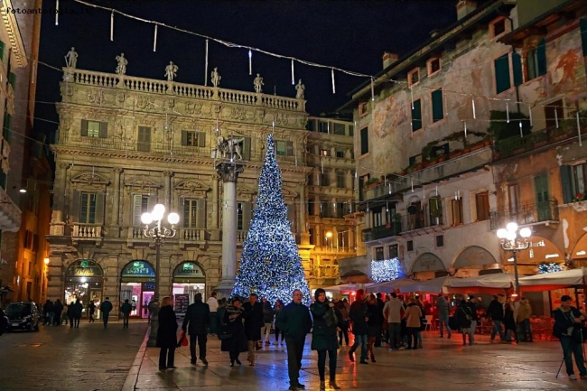 Verona a Natale by night