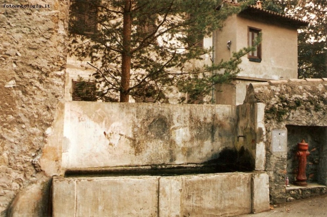 vecchia fontana