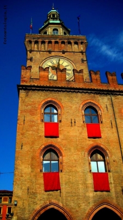 Torre dell 'orologio (Piazza Maggiore)
