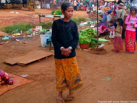 Sen Monorom-donna di etnia khmer leu