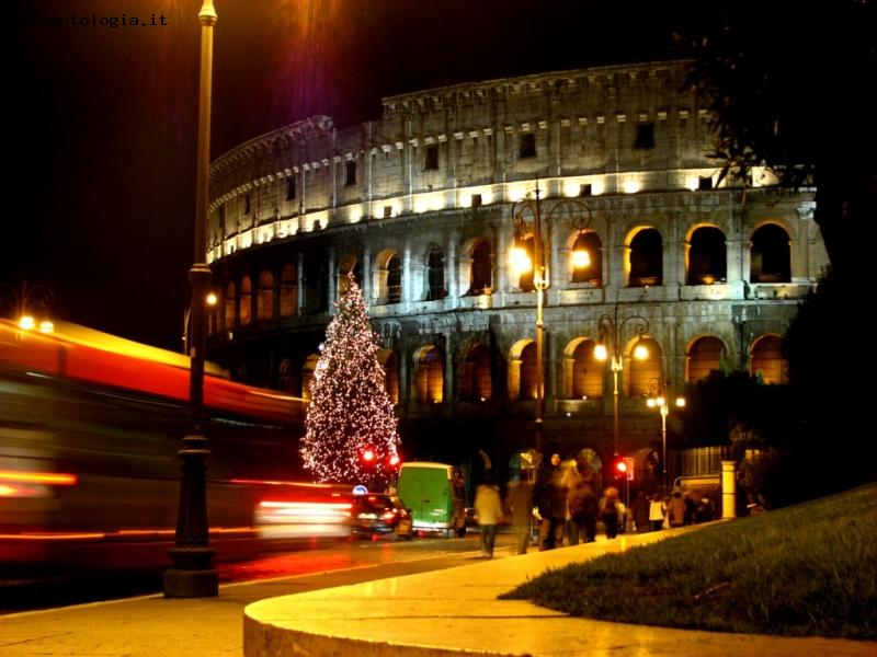 un caotico colosseo a natale