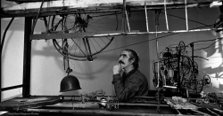 REN BURRI Jean Tinguely e HARRY GRUYAERT E NICUS LUC Dimenticare a memoria 