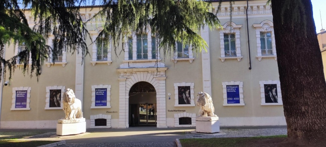 Ingresso alla pinacoteca Tosio Martinengo , foto di rosariov