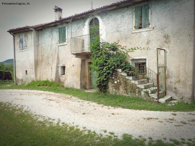 Vecchia casa di campagna