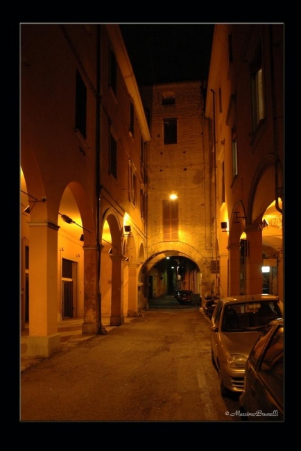 Notturno in Via Piella