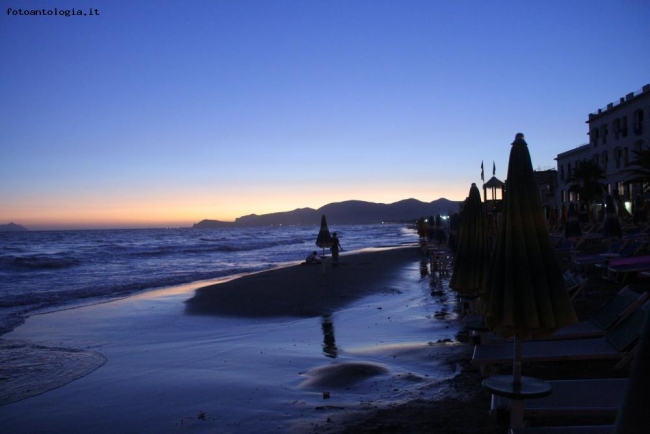 Spiaggia di Sperlonga all'imbrunire