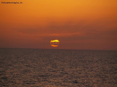 Tramonto nel Mar Mediterraneo