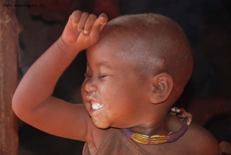 Bambino Himba - nord Namibia