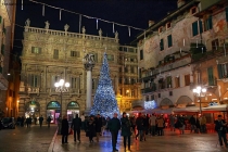 Foto Precedente: Verona a Natale by night