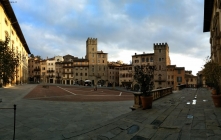 Prossima Foto: Arezzo - Piazza Grande