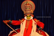 Foto Precedente: Danza del Kathakali