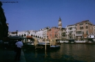 Foto Precedente: Venezia - in prossimità del Ponte di Rialto