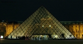 Foto Precedente: La Piramide del Louvre