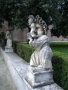 Prossima Foto: Castello di Urgnano: statue nane caricaturali 